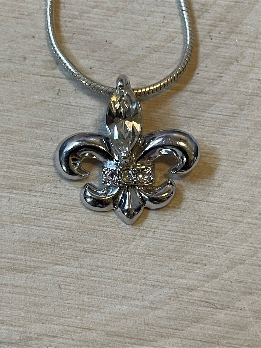 Sterling Silver Fleur-de-Lis Pendant Necklace with Clear CZ Accents